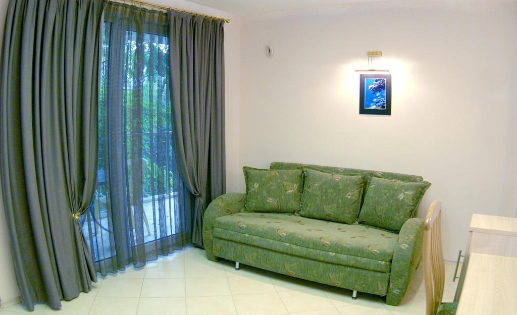 Stela Guest House Tsarevo Bilik gambar